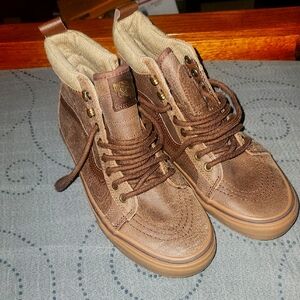 Vans Men's Brown High-Top Sneakers